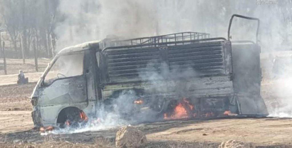 A torched diesel smuggling vehicle captured during a SDF raid in the village of Khirbet Jaddou, north of Qamishli (9.1).